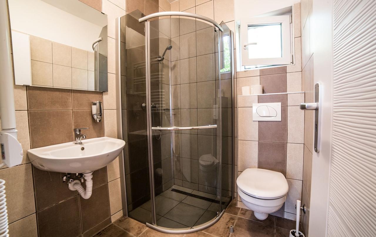 Tulipan Apartman Eger Ngoại thất bức ảnh